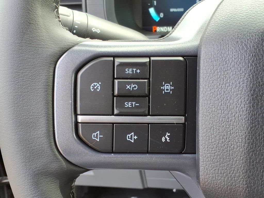 New 2026 Agate Black Metallic Ford XLT image 24