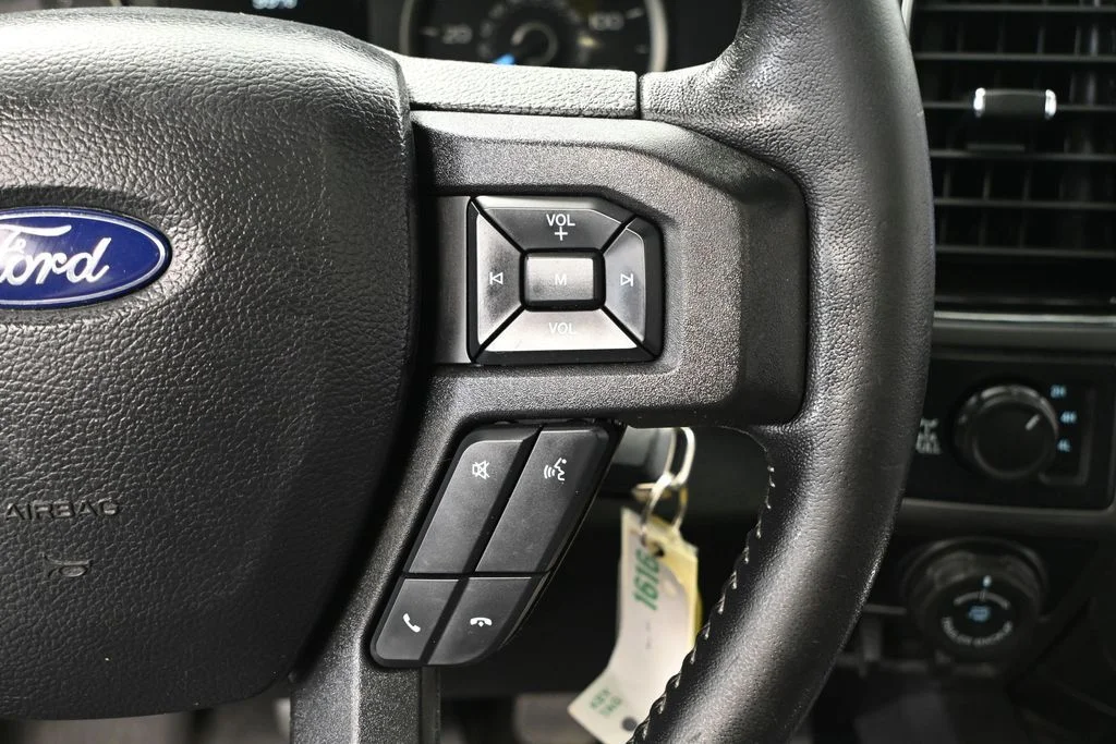 Used 2020 White Ford XLT image 31