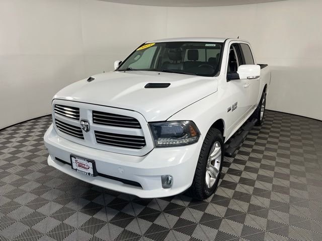 Used 2015 White Ram Sport image 3