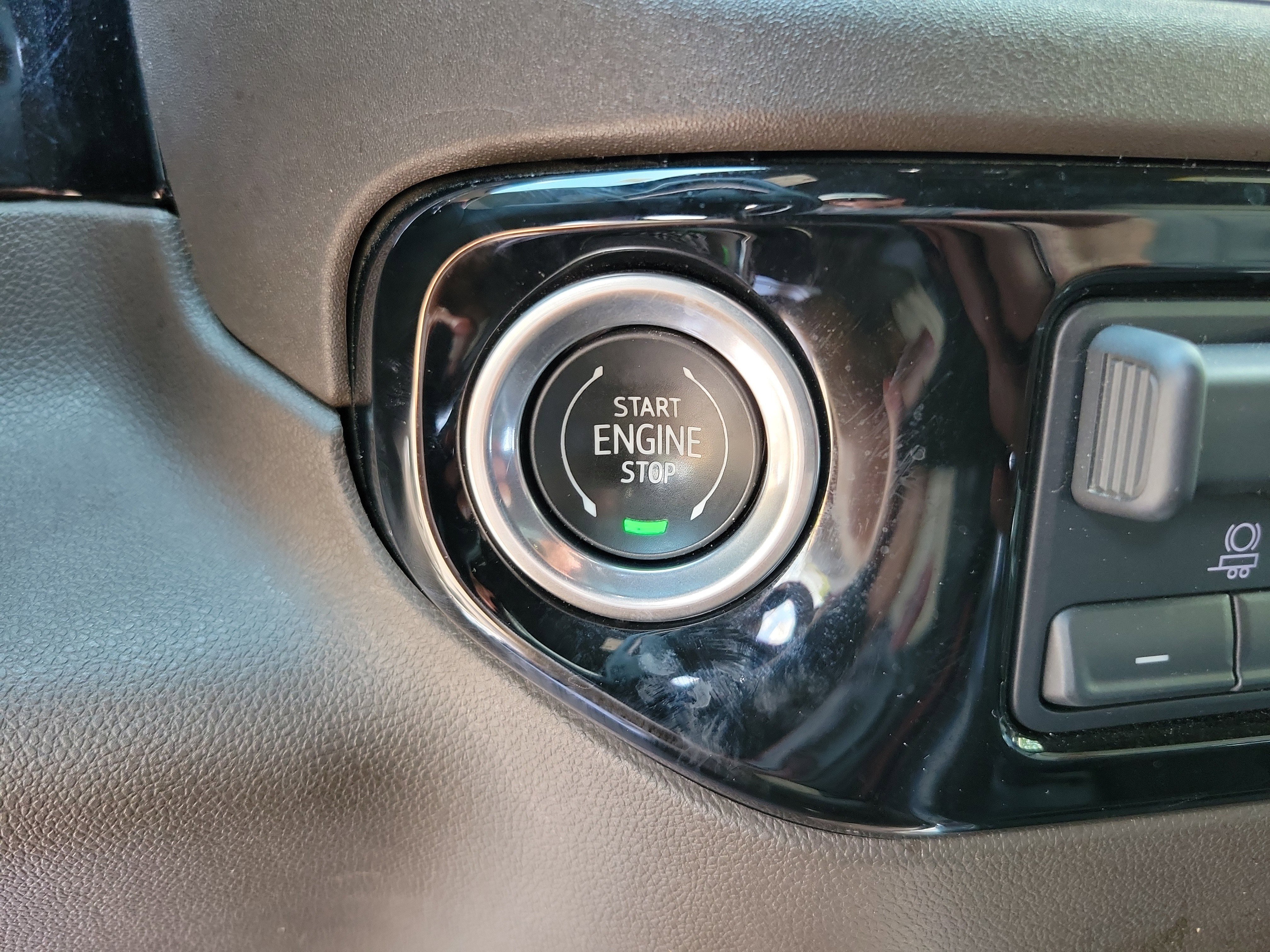 2024 Chevrolet Silverado 1500 LTZ - Photo 14