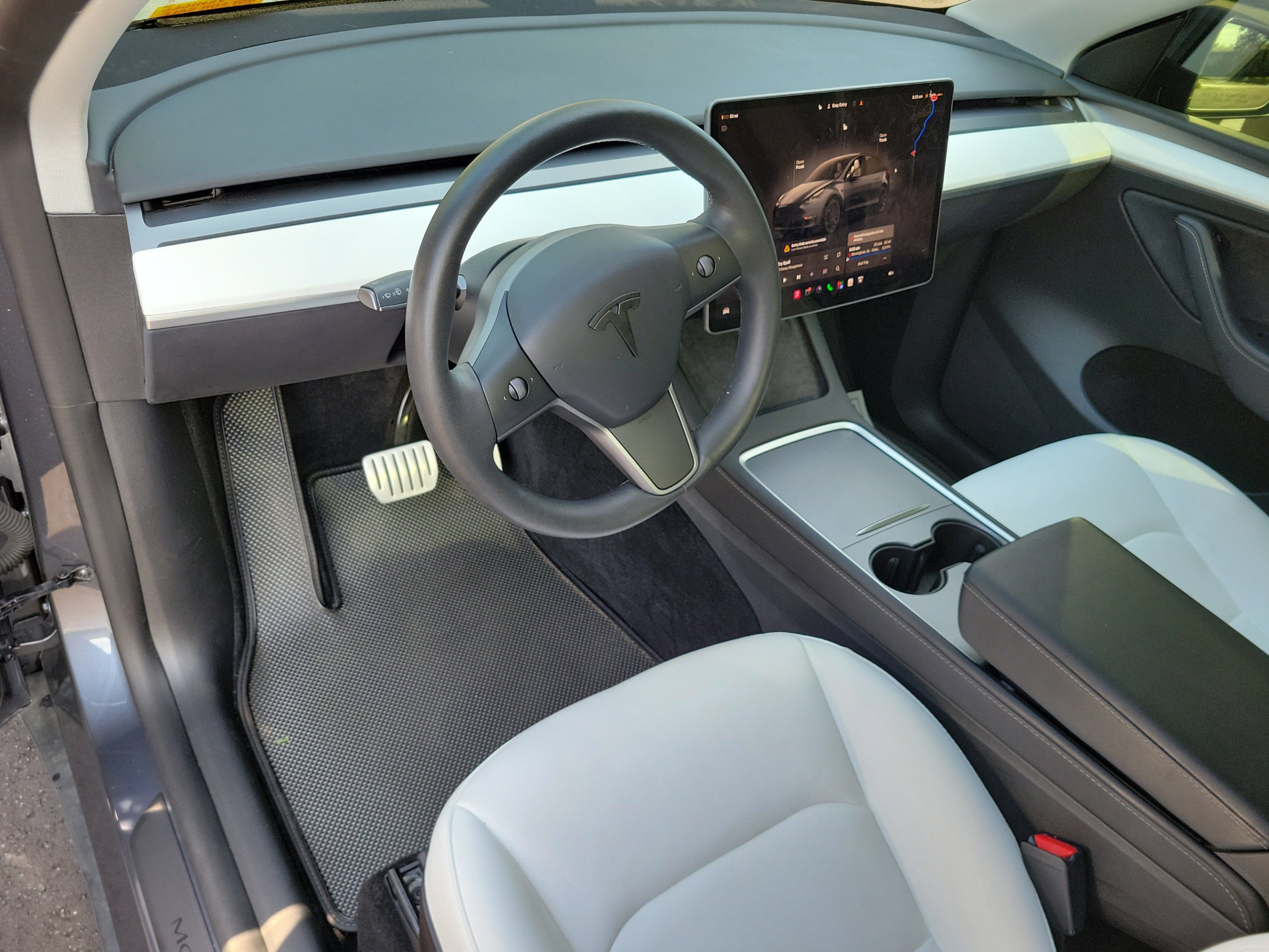 Used 2022 Gray Tesla Performance image 8