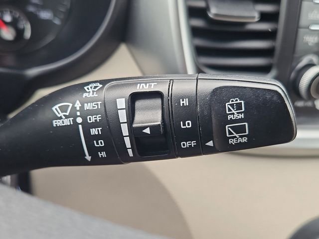 Used 2019 Blue Kia LX image 33