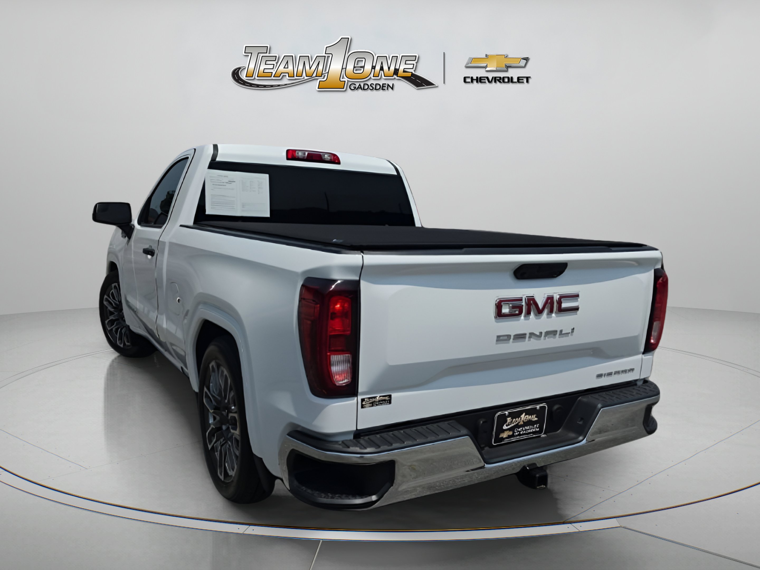 Used 2026 Summit White GMC Pro image 5