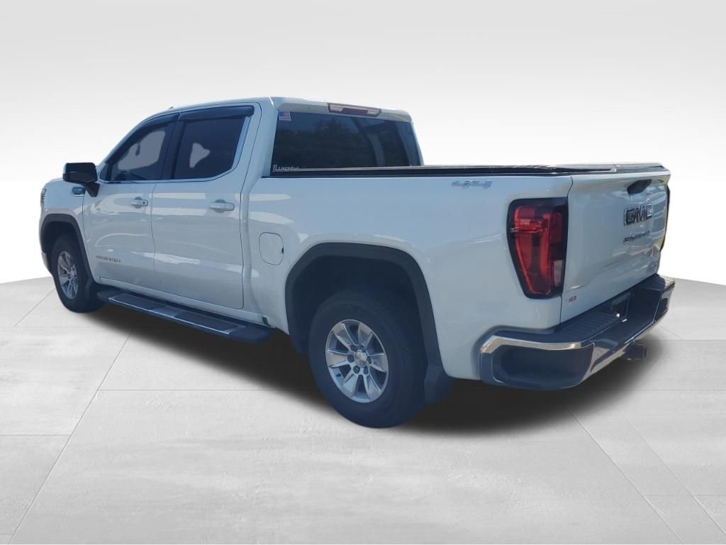 Used 2019  GMC SLE image 3