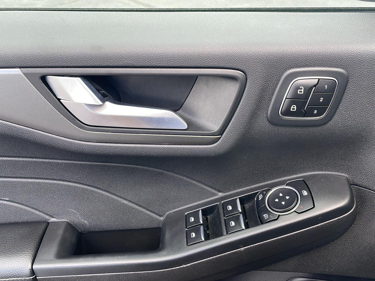 Used 2023 Iconic Silver Metallic Ford Active image 12