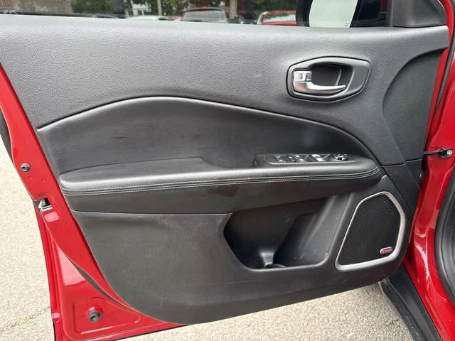 Used 2019 Red Jeep High Altitude image 26