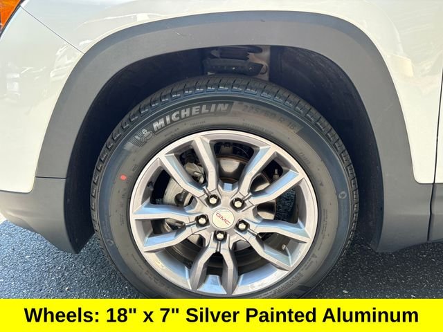Used 2023 White GMC SLT image 12
