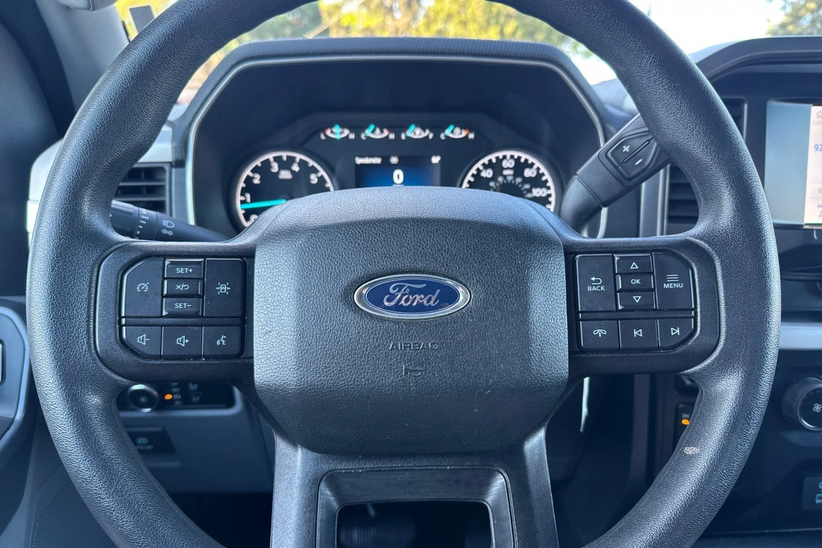 Used 2023 Oxford White Ford XLT image 21