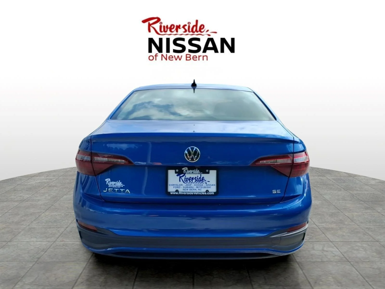Used 2024 Blue Volkswagen 1.5T SE image 3