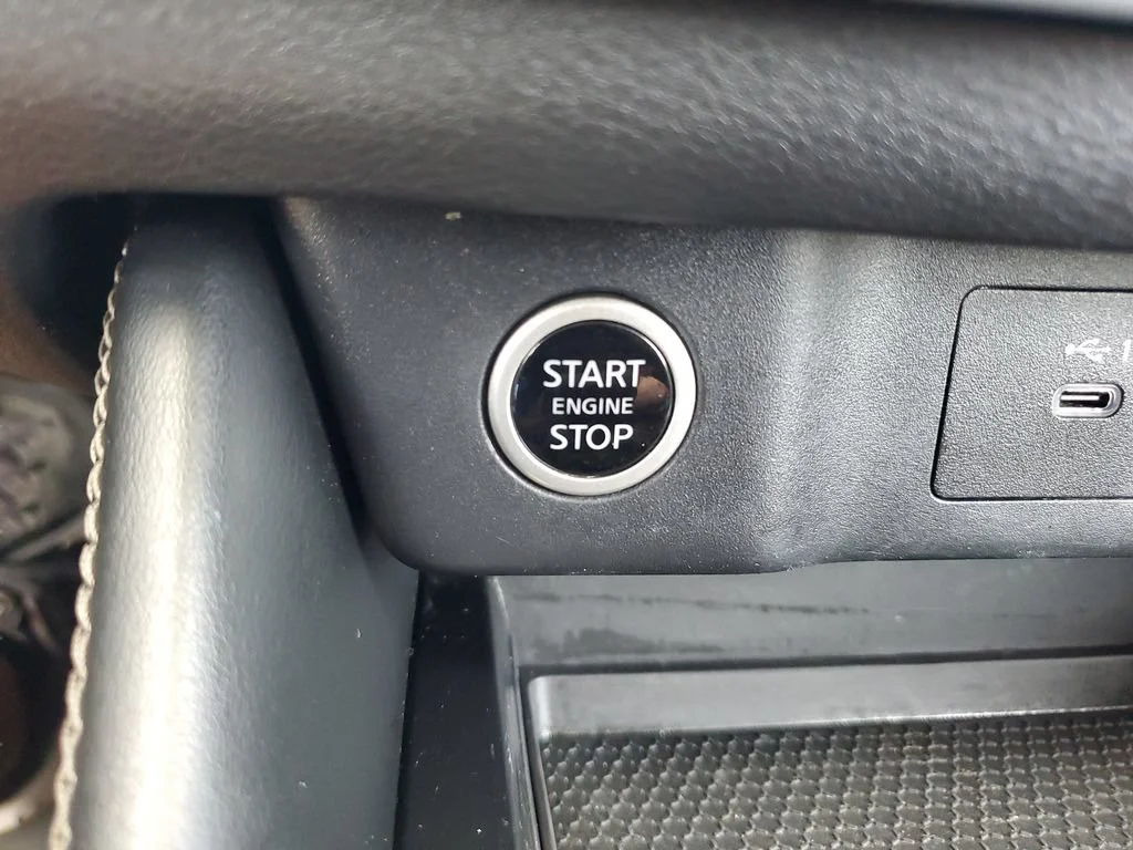 Used 2023 Black Nissan SL FWD image 23