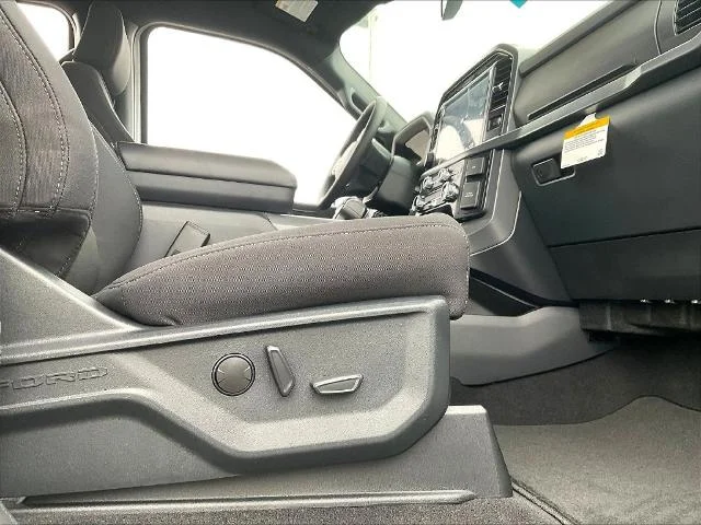 New 2026 Oxford White Ford XLT image 52