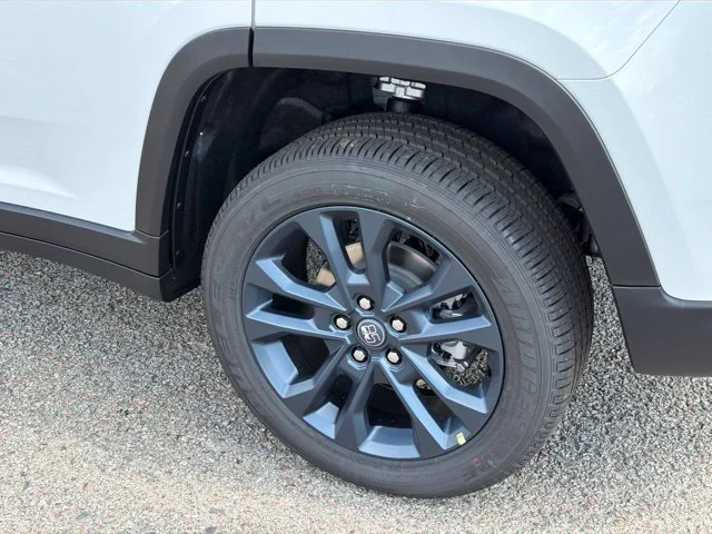 New 2026 White Jeep  image 6
