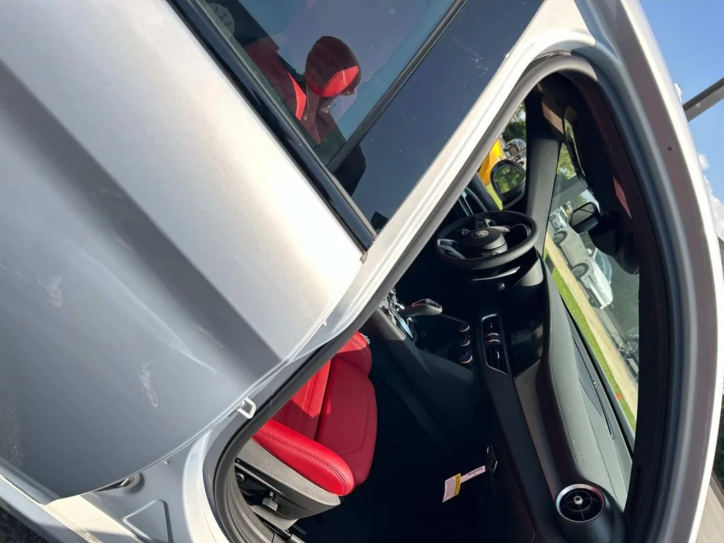 2025 Alfa Romeo Giulia Base - Photo 16