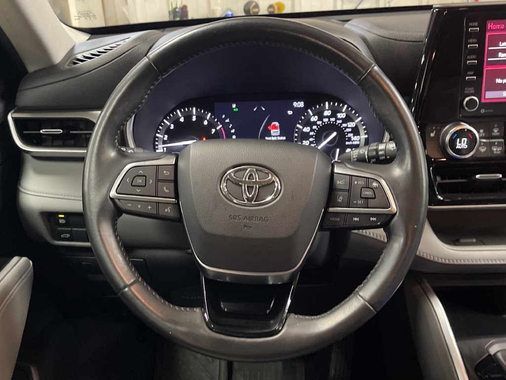 Used 2021 Brown Toyota XLE image 19