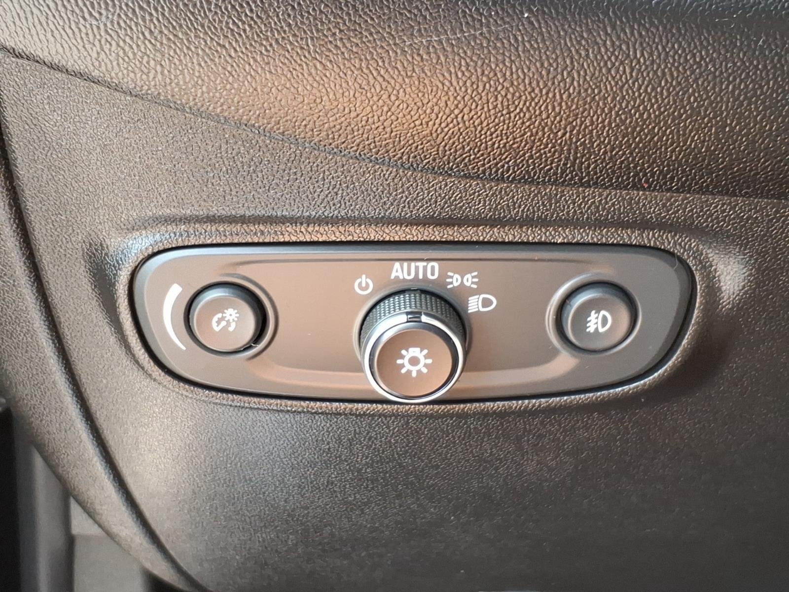 Used 2020 Mosaic Black Metallic Chevrolet Premier image 17