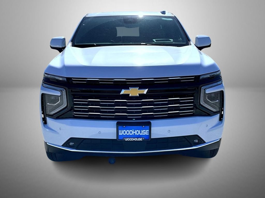 New 2026 Polar White Tricoat Chevrolet High Country image 2