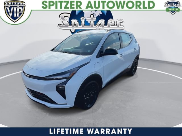 2027 Chevrolet Bolt RS - 3