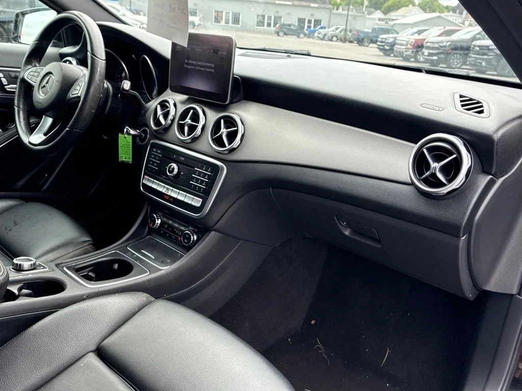 Used 2019  Mercedes-Benz GLA 250 image 37