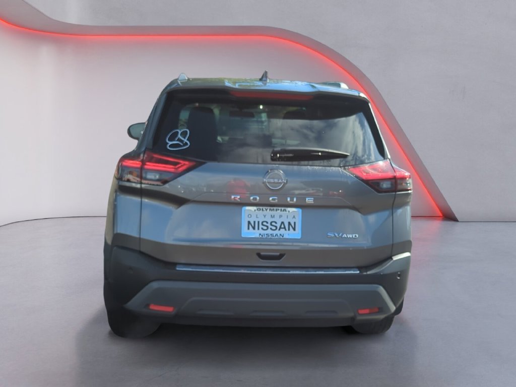 Used 2023 Gray Nissan SV image 5