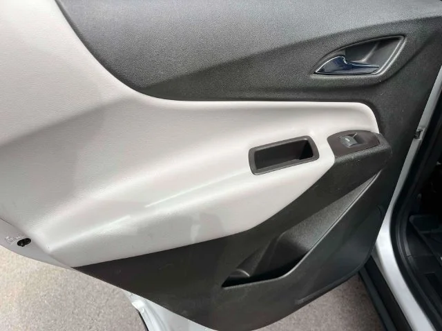 Used 2019 Silver Ice Metallic Chevrolet LS image 17