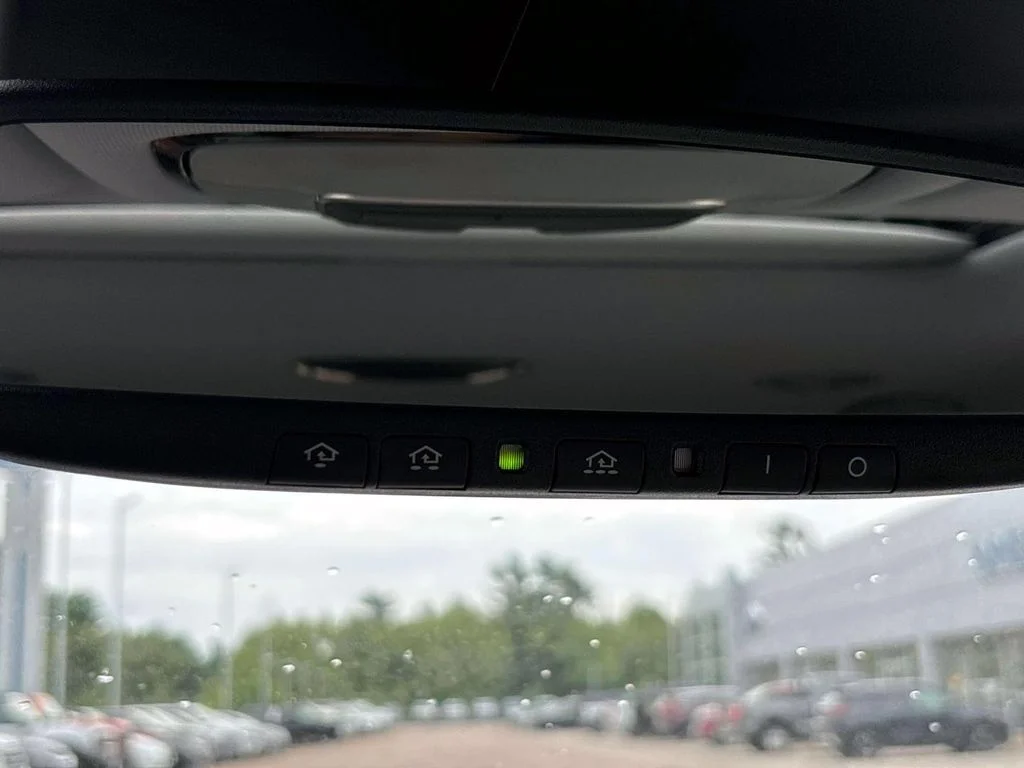 Used 2020 White Hyundai SEL image 26
