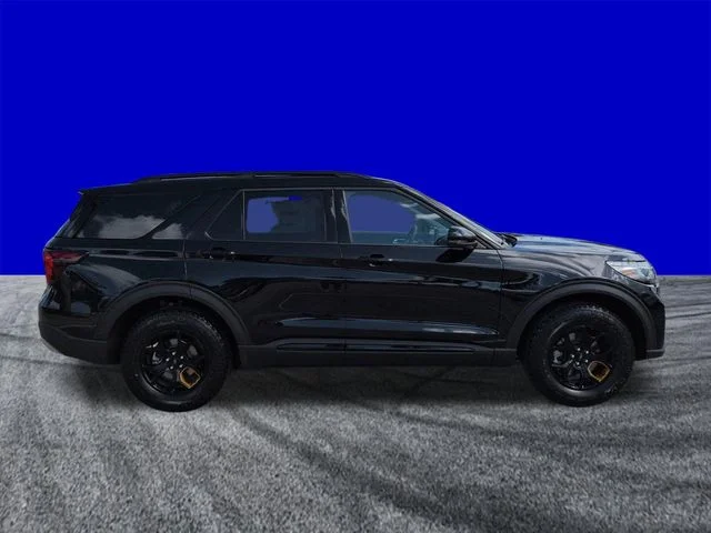 New 2026 Agate Black Metallic Ford Tremor® image 3