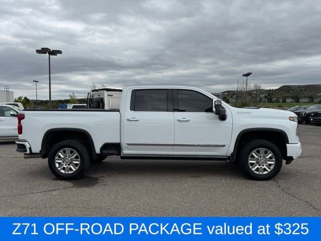 Used 2024 Summit White Chevrolet High Country image 7