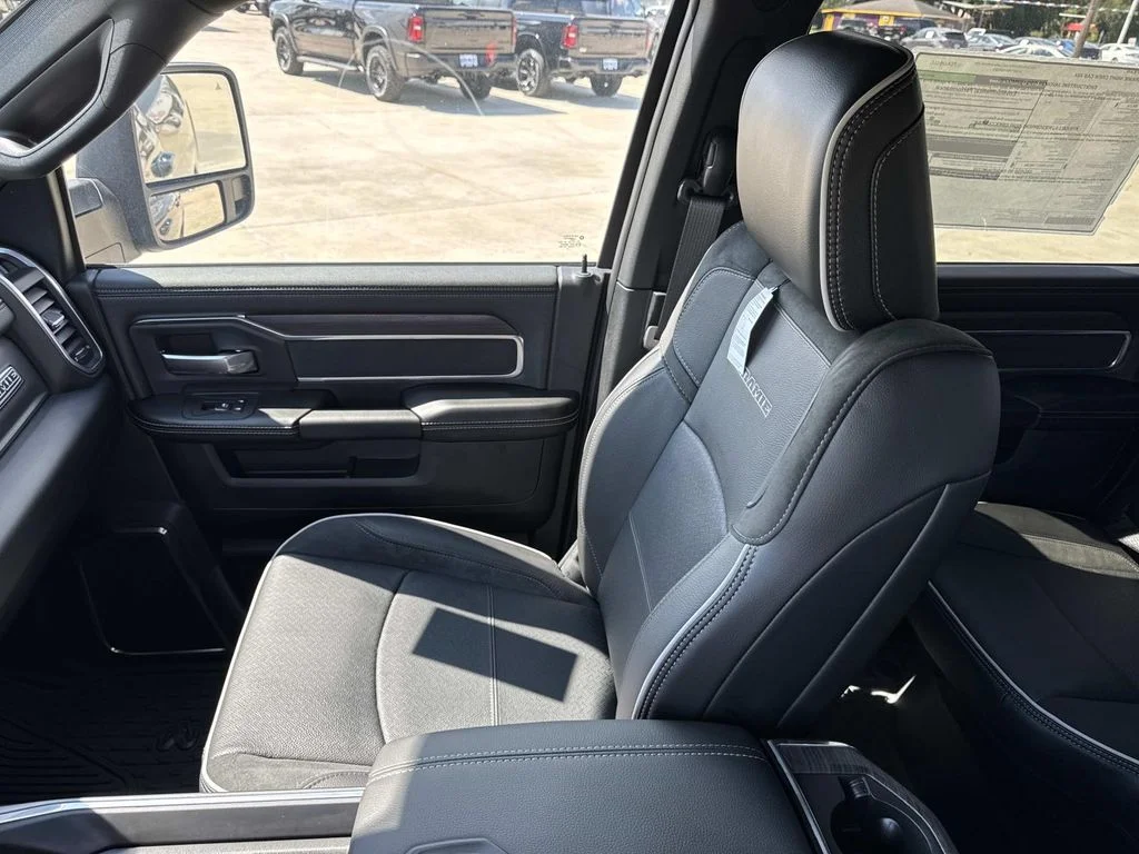 2026 RAM 2500 Laramie - Photo 34
