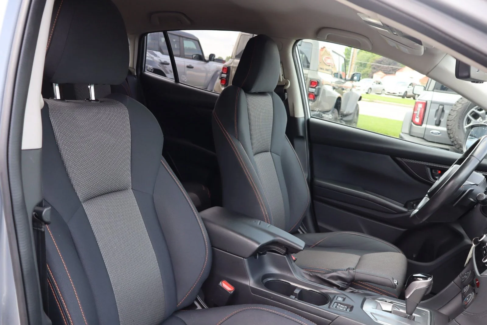 Used 2018 Ice Silver Metallic Subaru 2.0i Premium image 37
