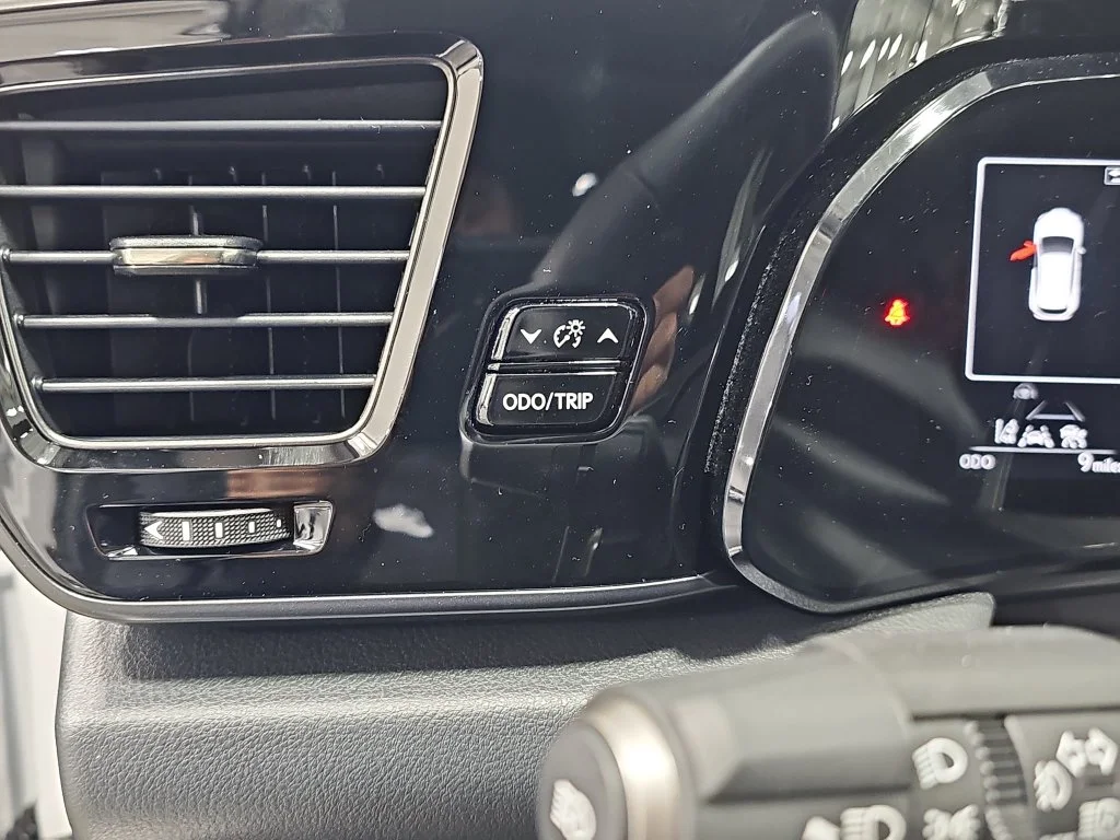 New 2026 Ultra White Lexus PREMIUM image 25