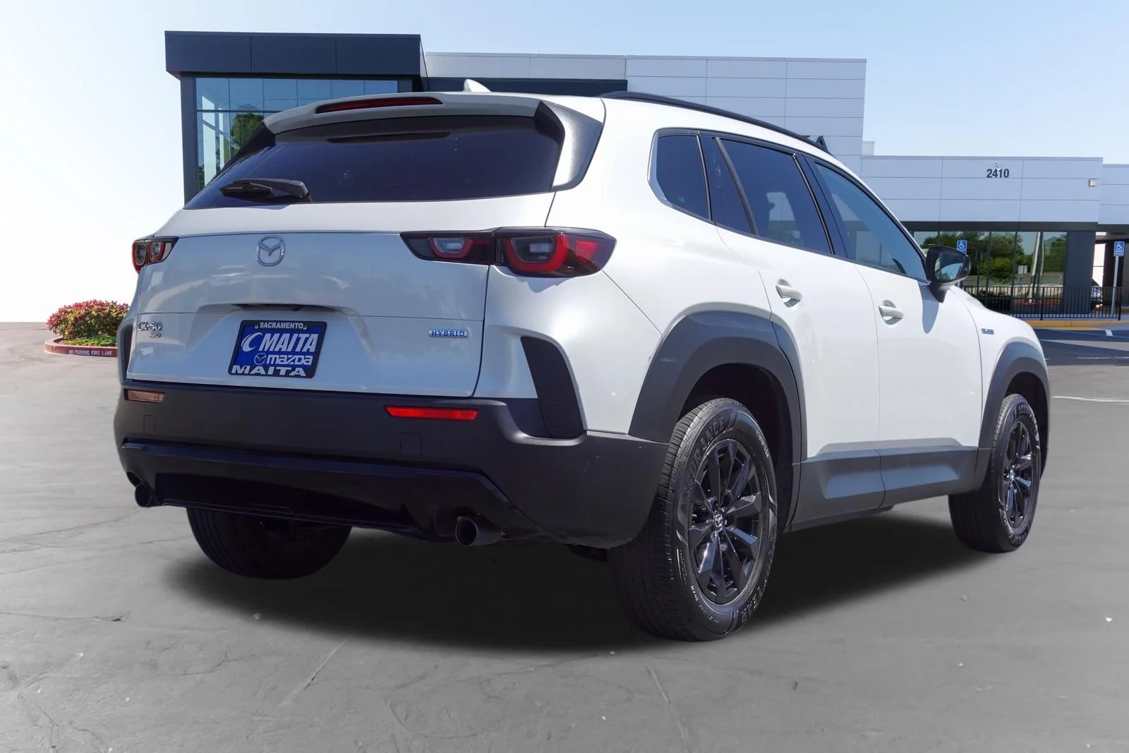 Certified Used 2025 Wind Chill Pearl Mazda Premium image 4