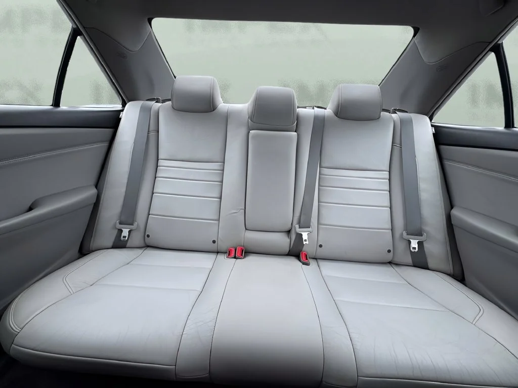 Used 2017 Gray Toyota XLE image 11