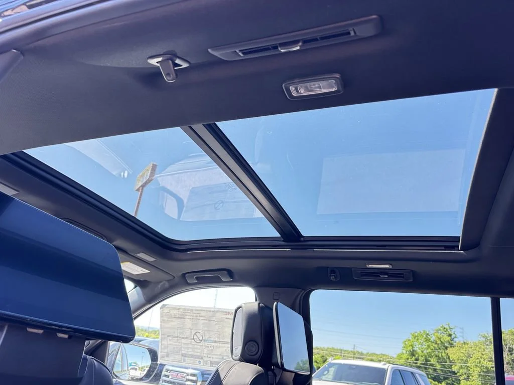 New 2026 Titanium Rush Metallic GMC AT4 Ultimate image 19