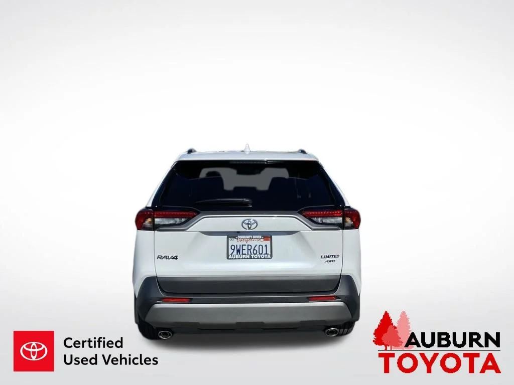 Certified Used 2025 Wind Chill Pearl Toyota Limited image 7