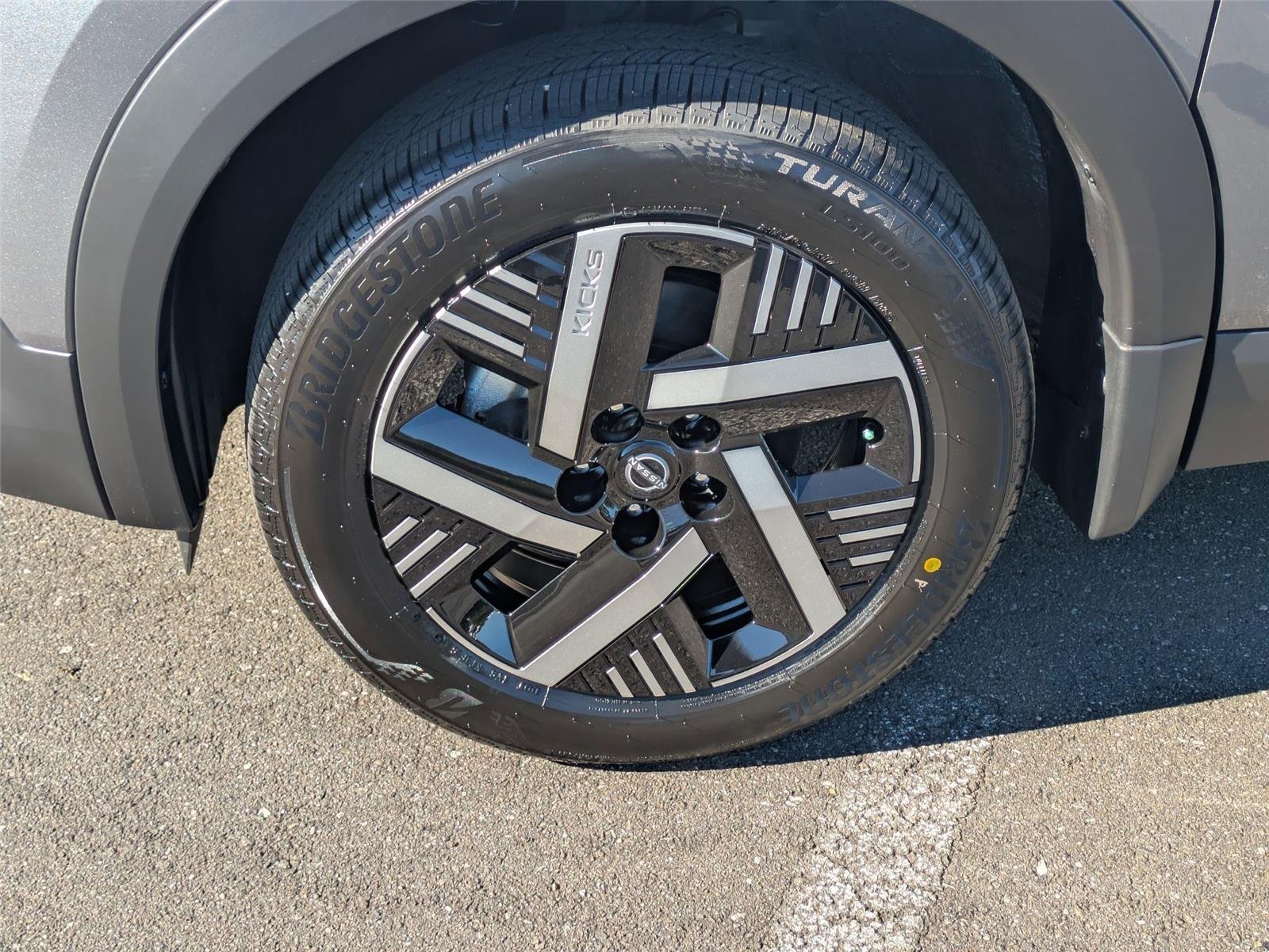 2026 Nissan KICKS SV - Photo 12
