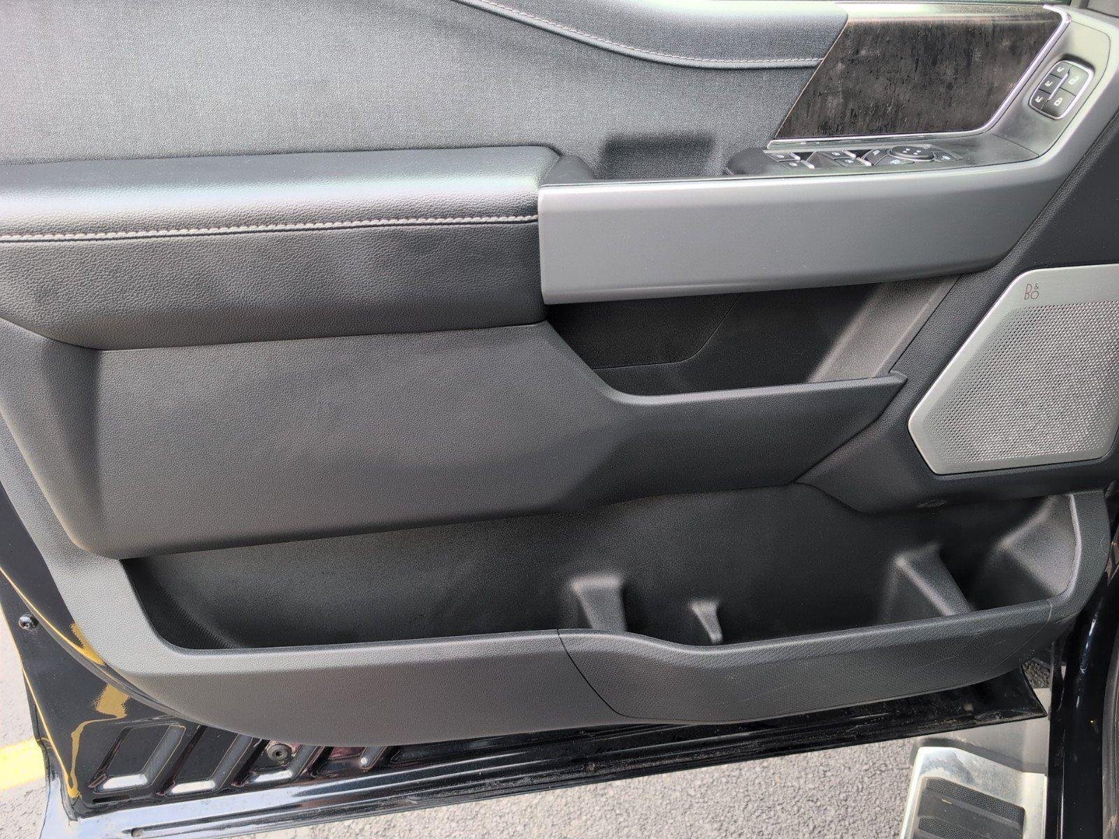 Used 2023 Antimatter Blue Ford LARIAT image 21