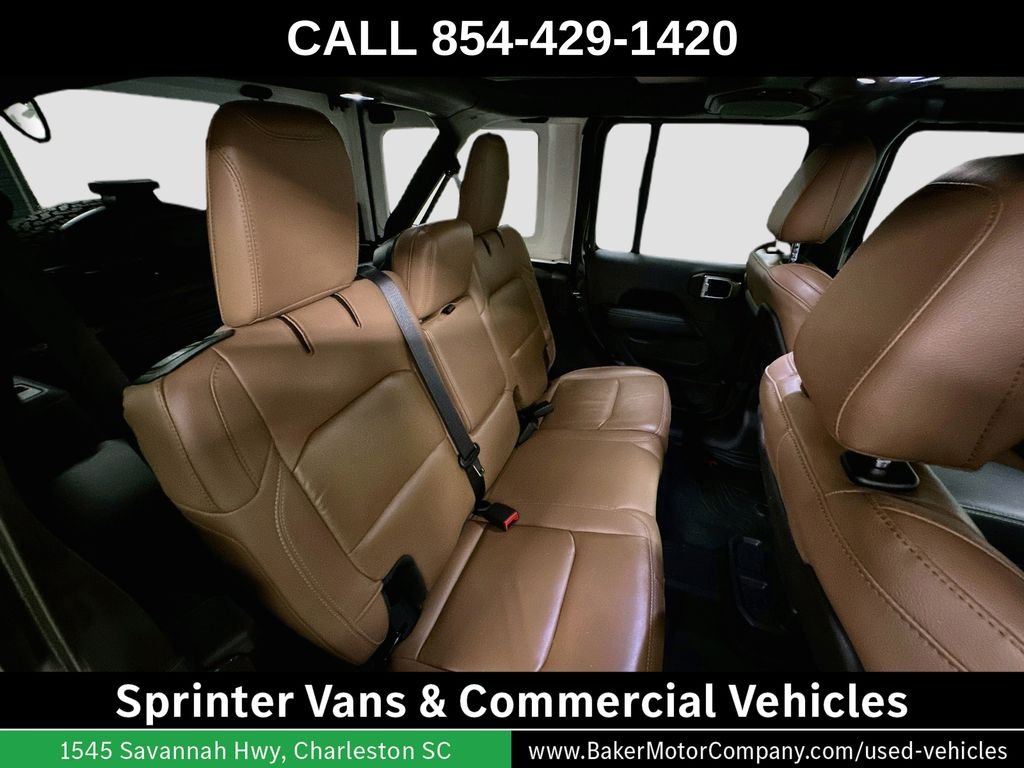 Used 2021 Green Clearcoat Jeep Unlimited Rubicon image 27