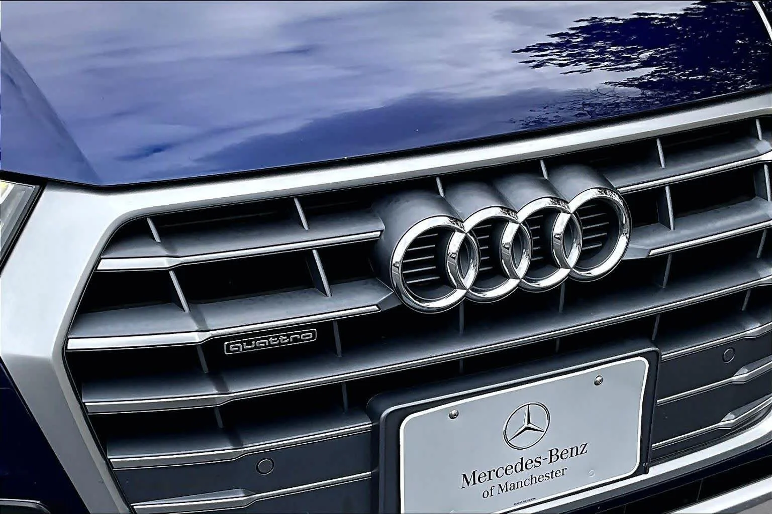 Used 2018 Navarra Blue Metallic Audi Premium Plus image 31