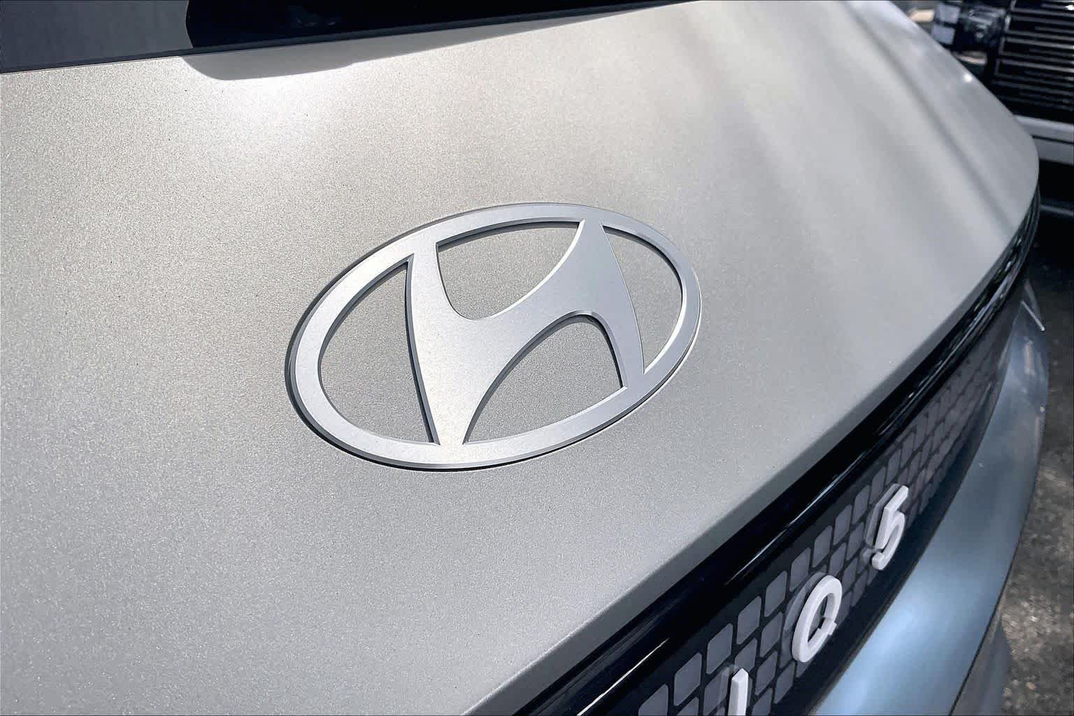 2026 Hyundai IONIQ 5 Limited - Photo 30