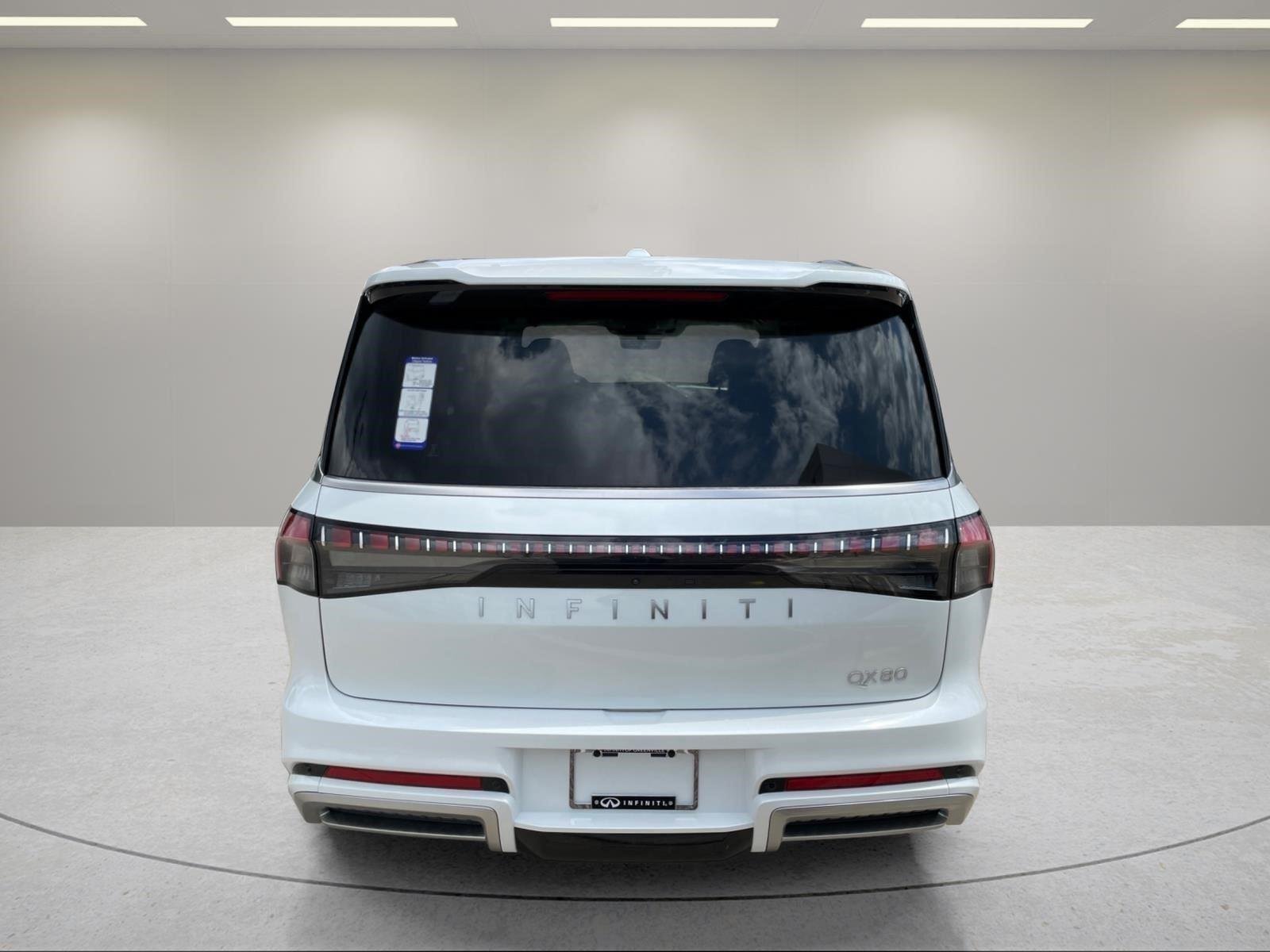 2026 INFINITI QX80 Luxe - Photo 4