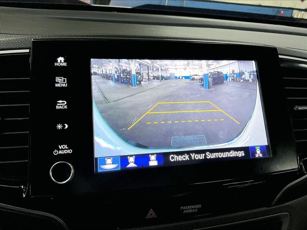 Used 2023 Platinum White Honda RTL image 19