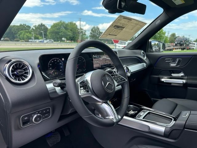 New 2026 Mountain Grey Metallic Mercedes-Benz GLB 250 image 16
