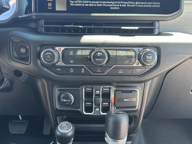 New 2026 Reign Jeep Sport S image 18