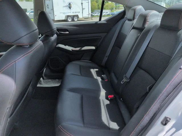 Used 2019 White Nissan 2.5 SR image 13