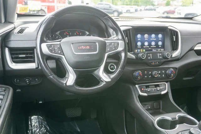 Used 2022 Red GMC SLT image 14