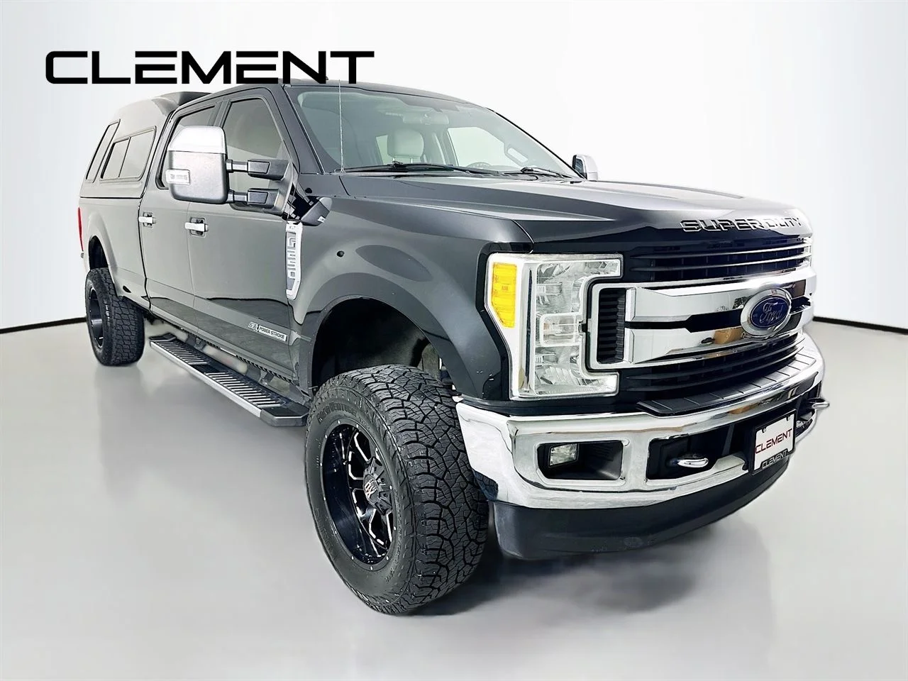 Used 2017 Shadow Black Ford XLT image 5