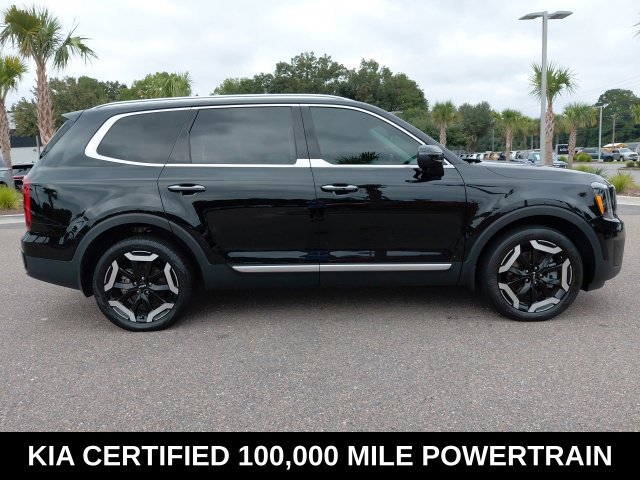 Used 2025 Black Kia S image 4