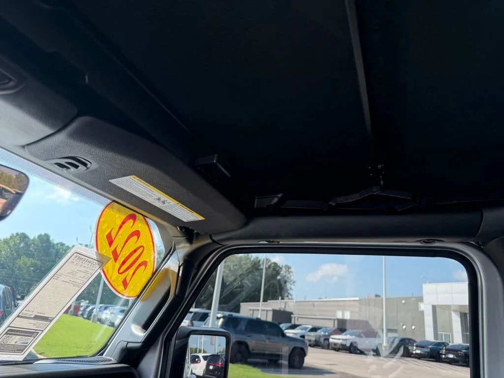 Used 2022 Silver Jeep Mojave image 14