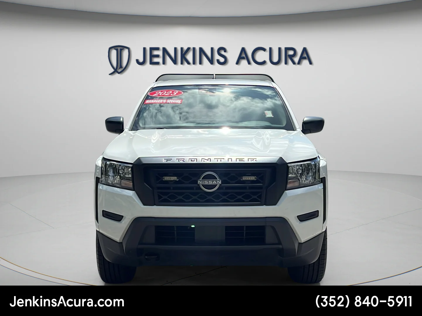 Used 2023 Glacier White Nissan S image 8