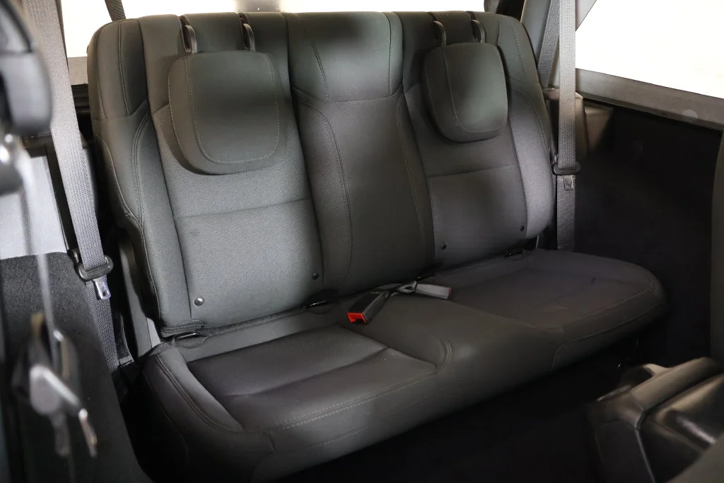 Used 2020 Black Clearcoat Jeep Sport S image 21